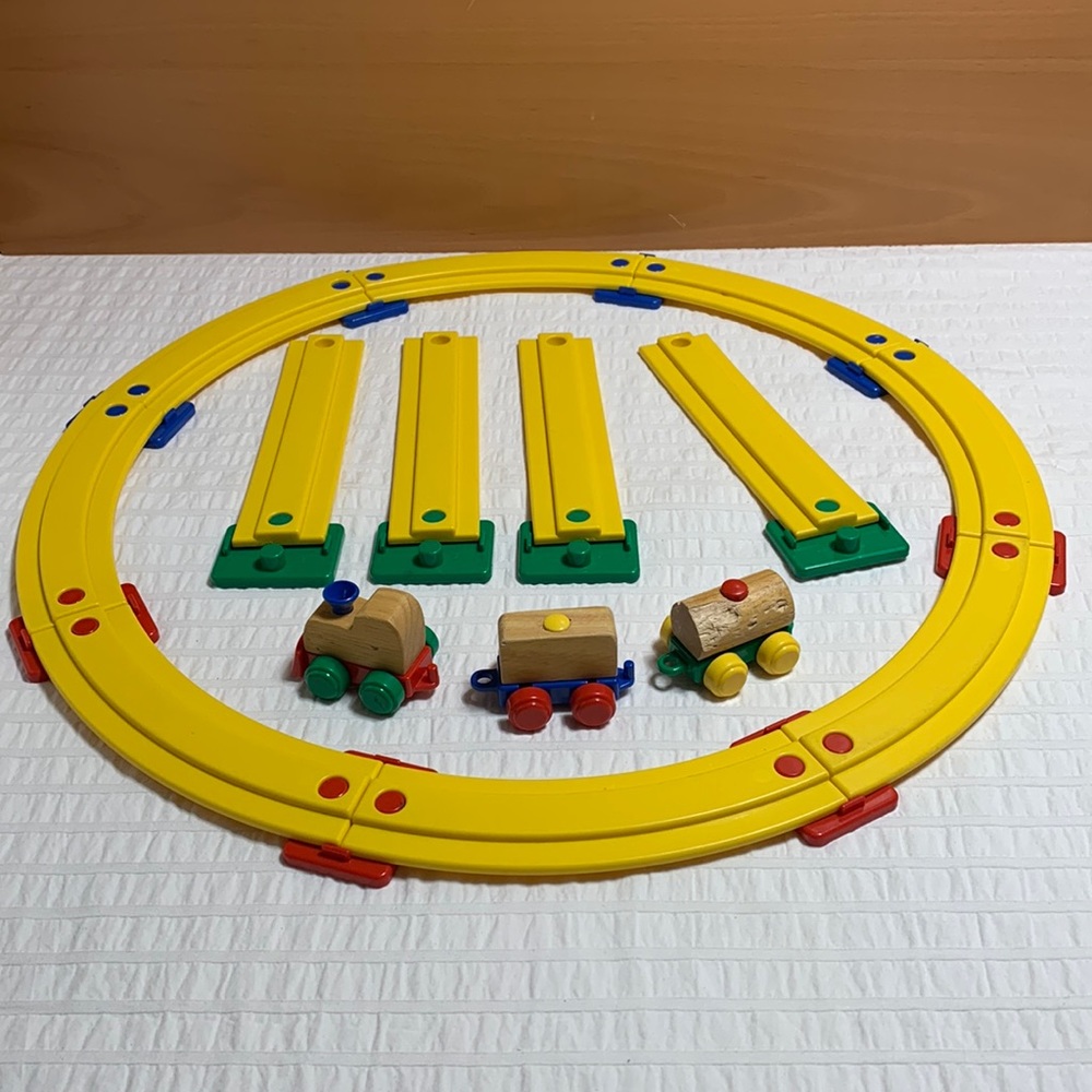Bright Plastic Train Set by Unimax 1989